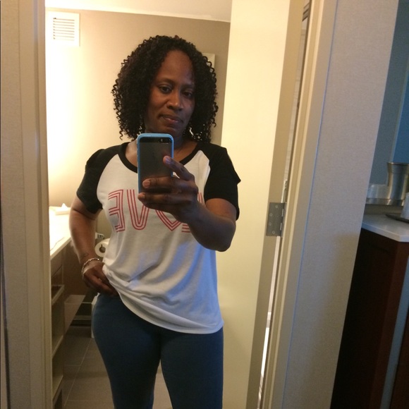 Meet your Posher, Shawna - Picture 1 of 1